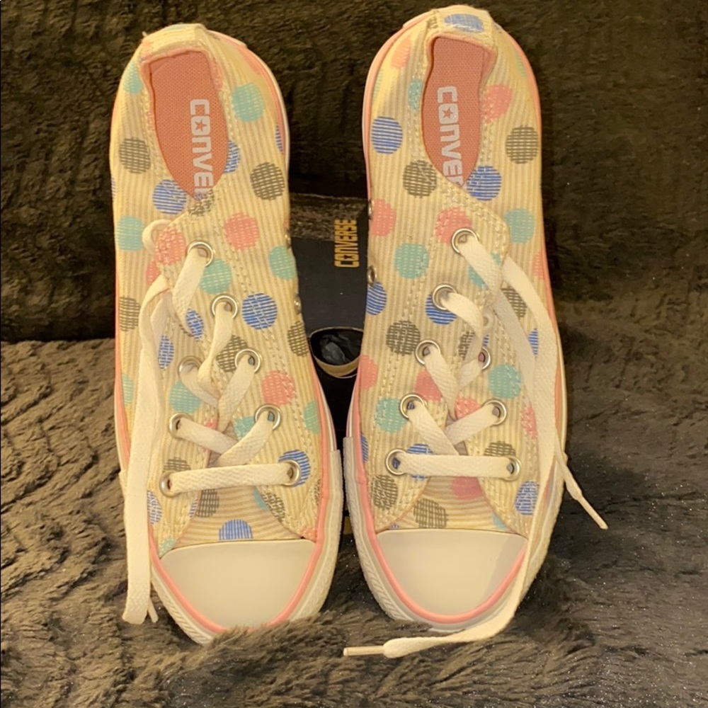Converse - Picture 3 of 4